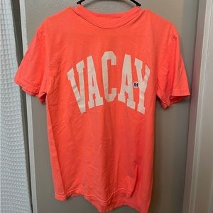 Coral comfort colors “vacay” t shirt medium
